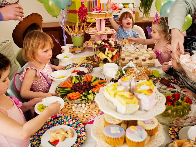 Cách làm tiệc sinh nhật tại nhà linh đình cho mọi lứa tuổi